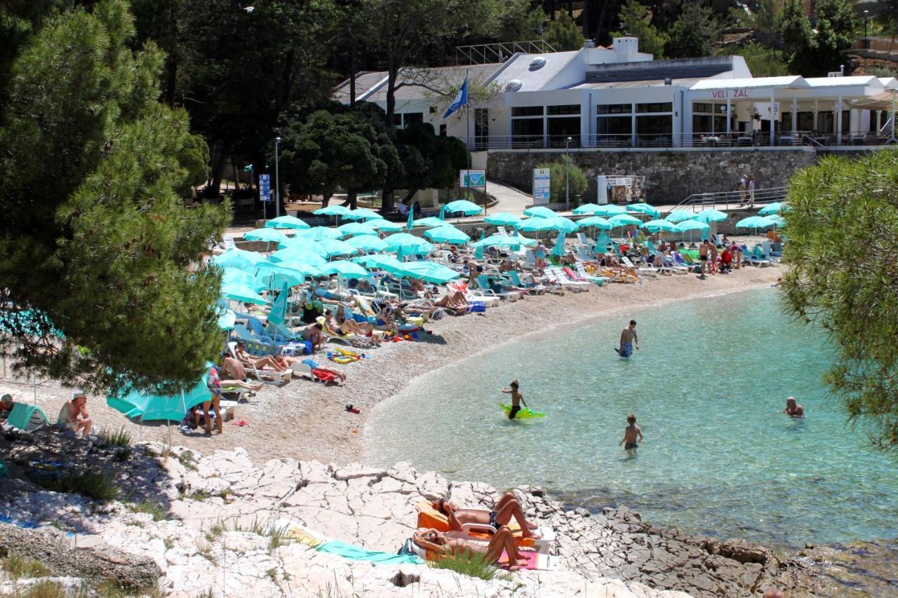 Apartments By The Sea Mali Losinj Exterior photo