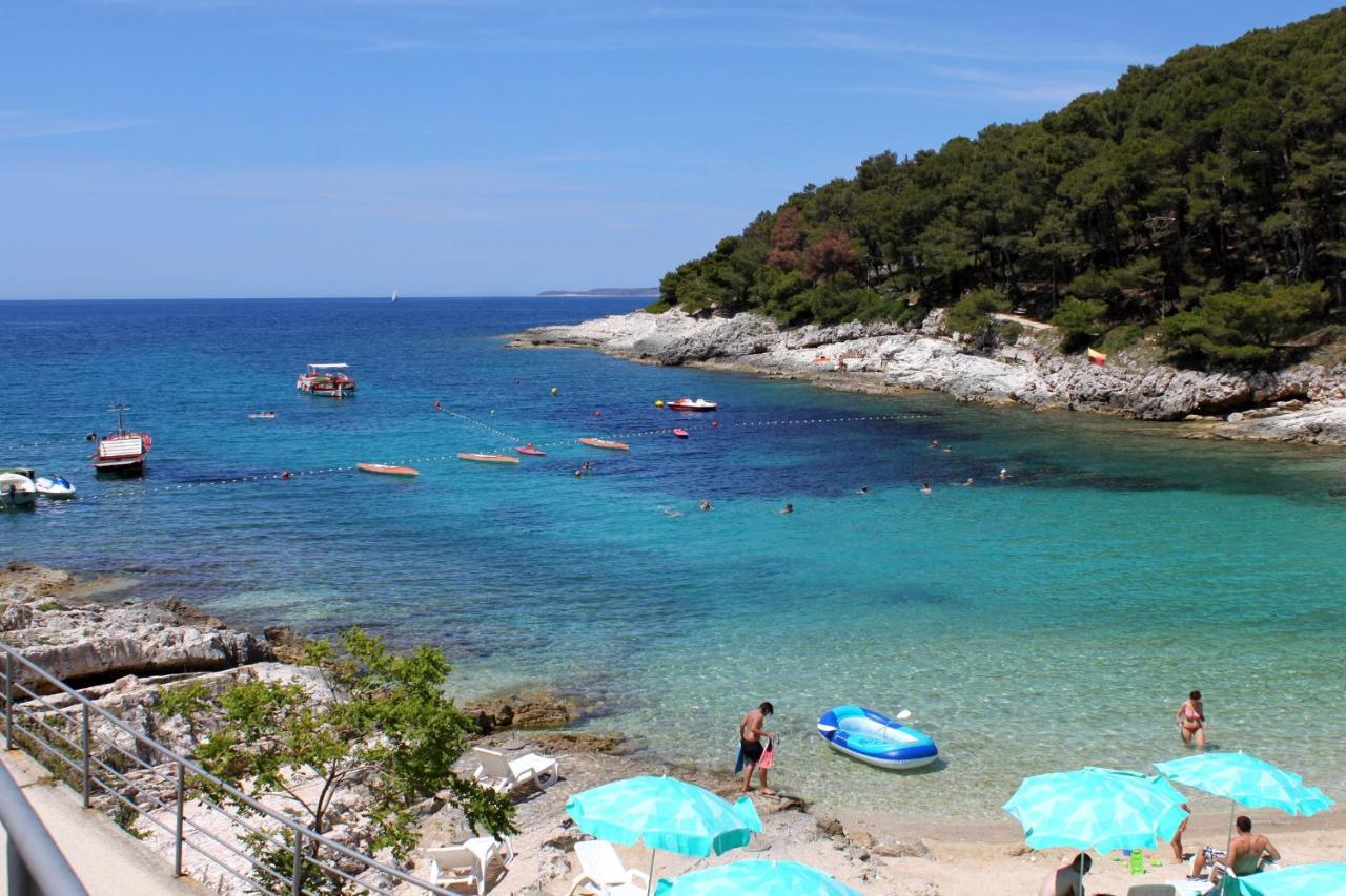 Apartments By The Sea Mali Losinj Exterior photo